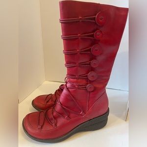 Miz Mooz Owen Boots in Red Leather. Size 38 (7 US).